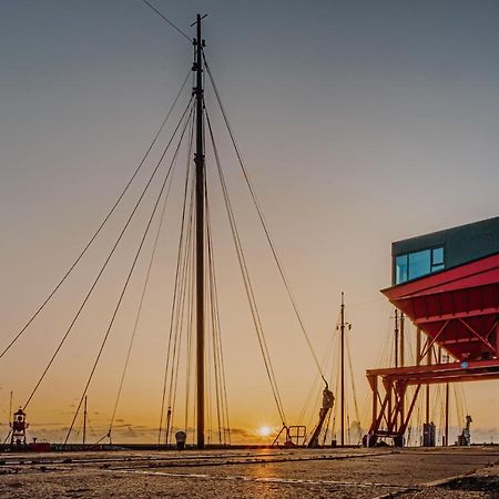 Slapen In Een Trechter Harlingen Exterior photo